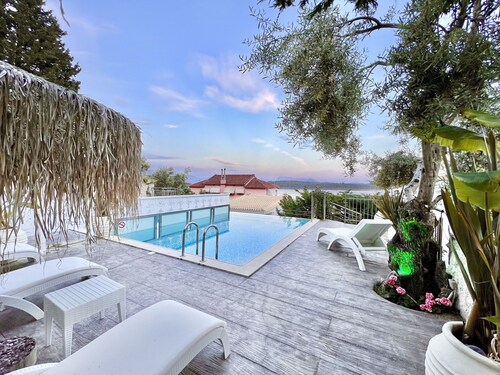 Luxury Villa San George with private pool