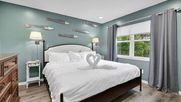 2 bedrooms, iron/ironing board, travel crib, free WiFi