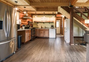 Interior - Mamie's Hideaway (Salcha)