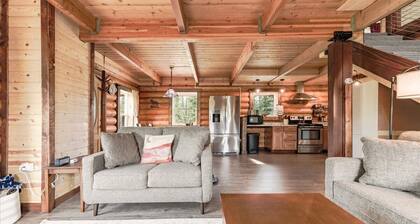Mamie's Hideaway