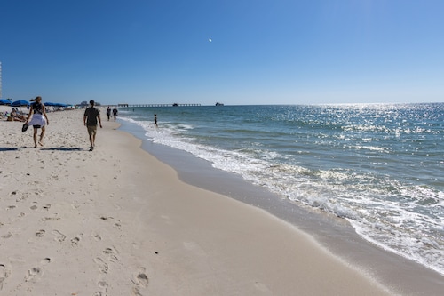 Gulf House 402- OMG This View! Adorable, Cozy, Beach Front Condo! Updated!
