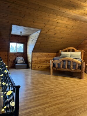 Interior - Short Drive to Trails, Secluded in the Hiawatha National Forest (Wetmore)