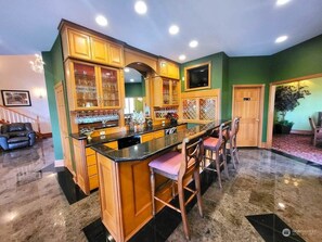 Bar (en la propiedad)