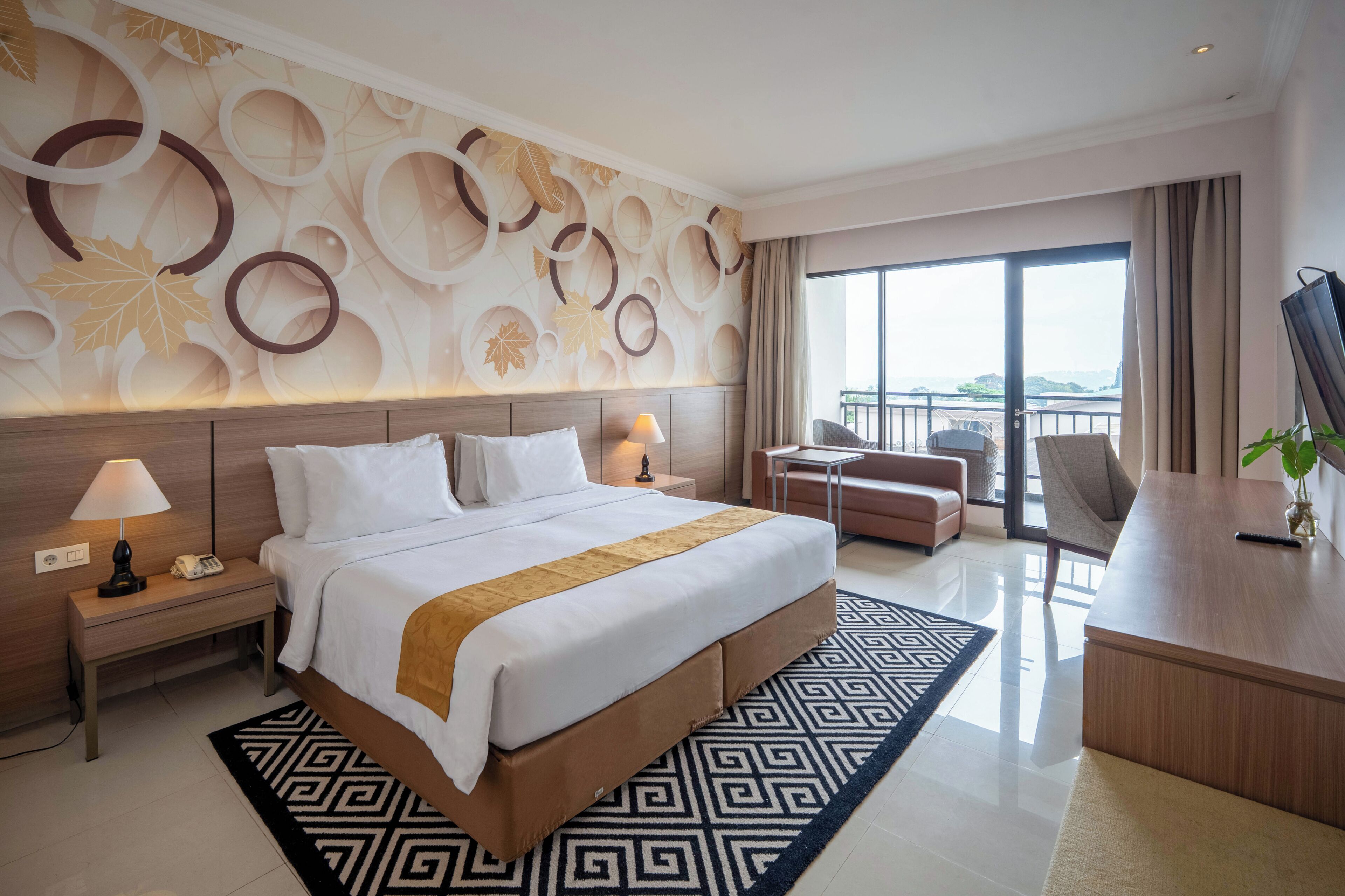 Desk, laptop workspace, soundproofing, iron/ironing board