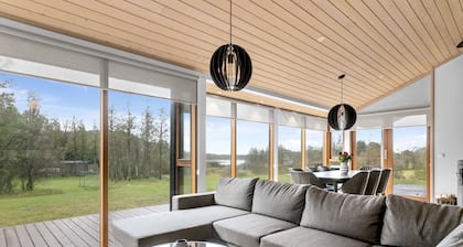 Wonderful luxury Scandinavian villa with a great view