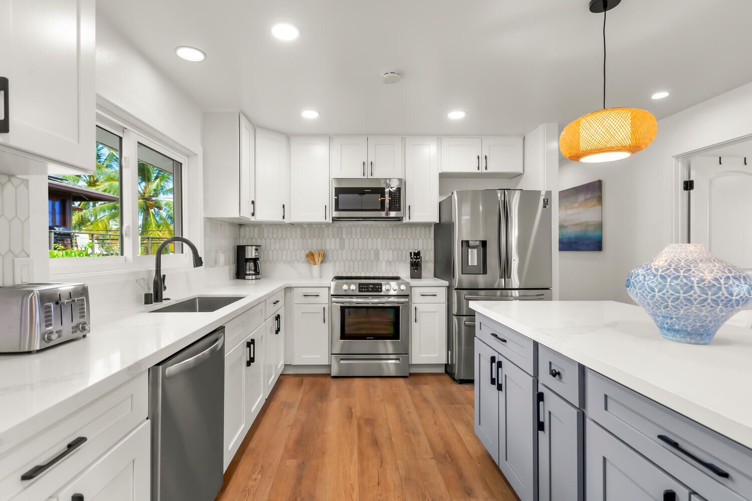 冰箱、微波炉、烤箱、炉灶