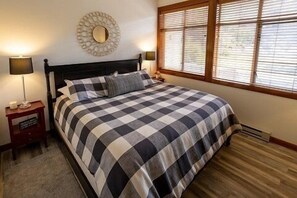 1 soverom, strykejern/-brett, wi-fi og sengetøy