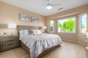 2 habitaciones, escritorio, wifi y ropa de cama 