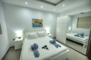 2 bedrooms, iron/ironing board, free WiFi, bed sheets