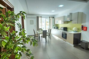 Fridge, microwave, oven, dishwasher