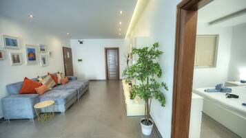 2 habitaciones, tabla de planchar con plancha y wifi gratis