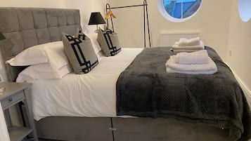 2 bedrooms, internet