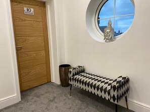 Interior - Modern, 2 - bedroom apartment (York)