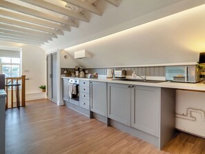 Private kitchen - Heritage Triangle Apartment (Diss)