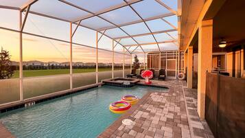 AuĂenpool, beheizter Pool