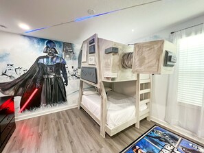 8 Schlafzimmer, Schreibtisch, Bügeleisen/Bügelbrett, kostenloses WLAN