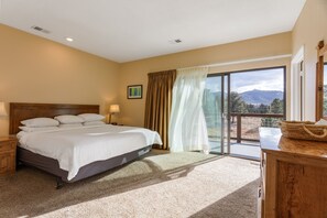 2 dormitoris, escriptori, planxa i posts de planxar i wifi gratuïta