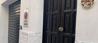 Appartement privé central parking gratuit en rue
