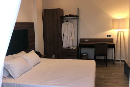 In-room safe, blackout curtains, soundproofing, iron/ironing board