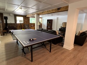 Spielezimmer