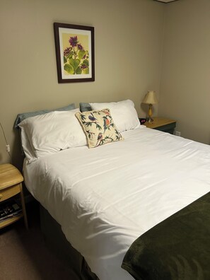 3 bedrooms, iron/ironing board, travel cot, free WiFi