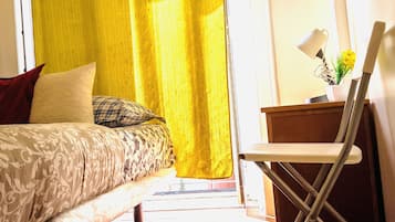 Standard Double Room | Iron/ironing board, free WiFi, bed sheets