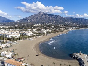 Beach - Apartment in Marina Banus for 6 people | 1-3F (Puerto Banús - Marbella)