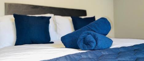 2 bedrooms, desk, iron/ironing board, free WiFi