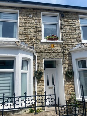 House, Multiple Beds | Exterior - Lovely 3-bed House in Bridgend 7min From Porthcawl (Bridgend)