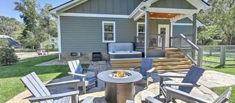 Yellow Bike Bungalow-Block from Bike Trail