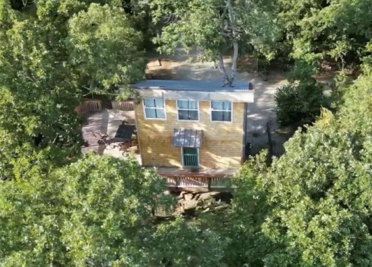 Lost Boys’ Treehouse Hideout