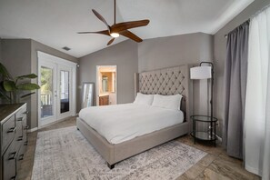 3 camere, una scrivania, ferro/asse da stiro, Wi-Fi gratuito