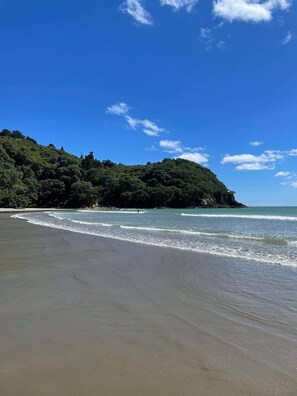 Beach - 3 brm house Waihi Beach (Waihi Beach)