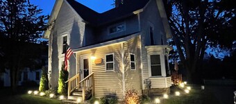 Callie's Place - 1 mile to ASV - 3 bdrm/2 bath, open deck, large yard