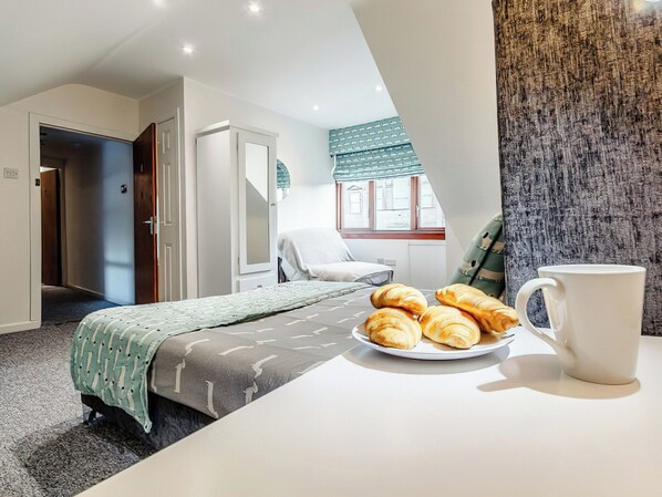 7 Schlafzimmer, kostenloses WLAN, Bettwäsche