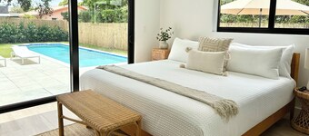 POOL- Sleeps 8- Mins to Calle 8 - SoBe - Brickell