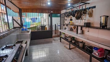 Refrigerador, microondas