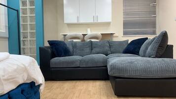 Smart TV, Netflix, streaming services