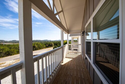 41 · Amazing location rent 1,2 or all 3 homes available