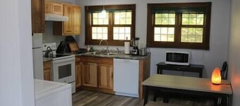 Small House, 2 queen bedrooms, 1 bath, on route 33, Very Nice!