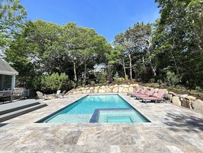 A heated pool - Nauset Beach Retreat! Pool w/Spa & Gas Fire Pit (Orleans)