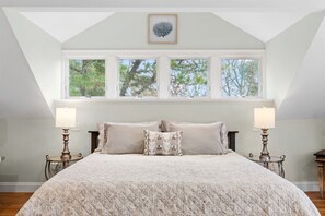 4 bedrooms, desk, iron/ironing board, free WiFi - Nauset Beach Retreat! Pool w/Spa & Gas Fire Pit (Orleans)