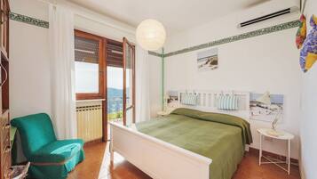 2 Schlafzimmer, Reisekinderbett, kostenloses WLAN