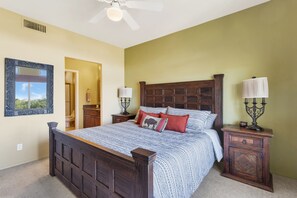 2 habitaciones, escritorio, tabla de planchar con plancha y wifi gratis 