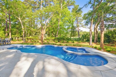 Cozy Pet-Friendly Vacation House in Palmetto Dunes - Fairway Views & Pool