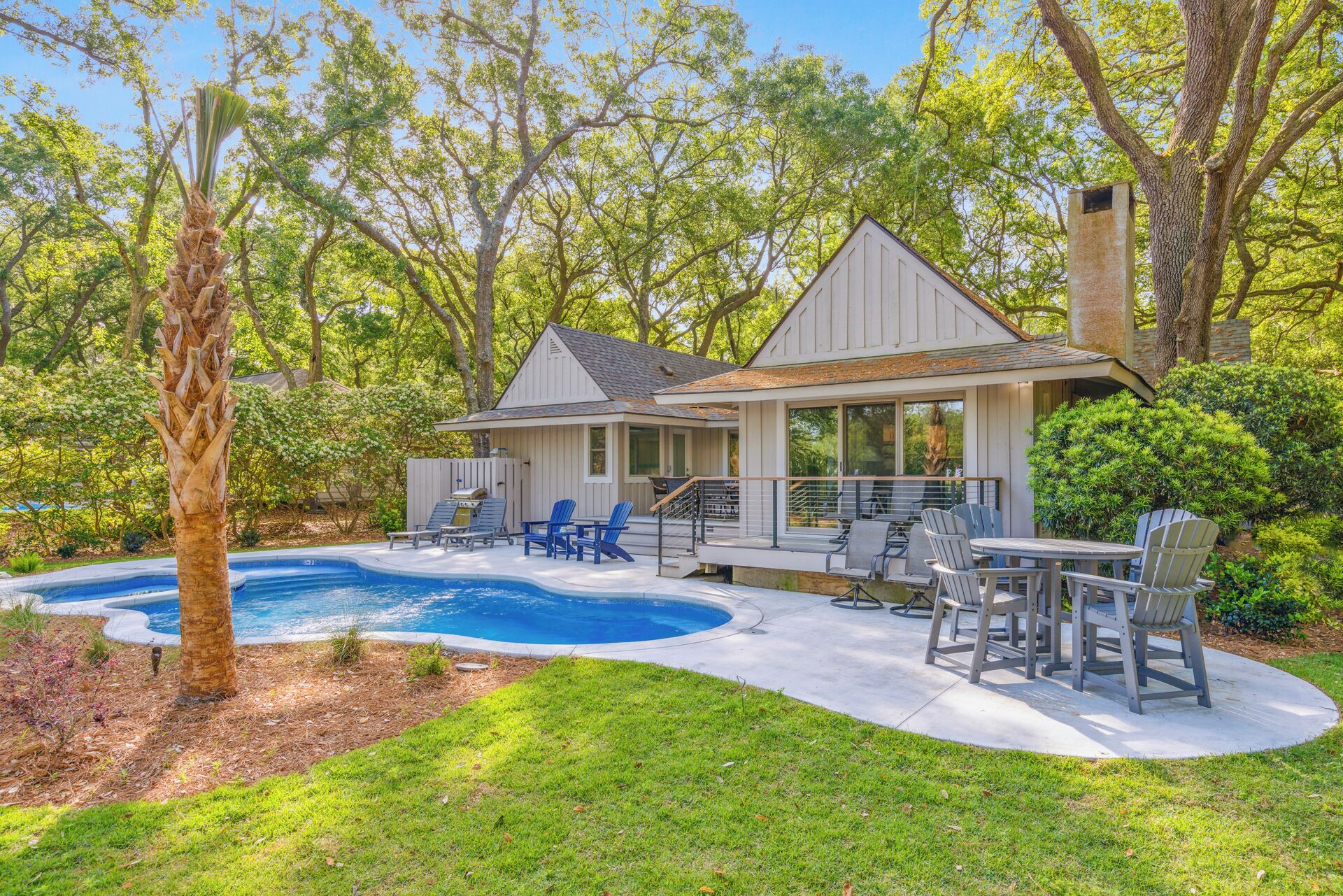 Cozy Pet-Friendly Vacation House in Palmetto Dunes - Fairway Views & Pool