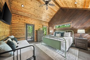 3 habitaciones, tabla de planchar con plancha y cuna de viaje