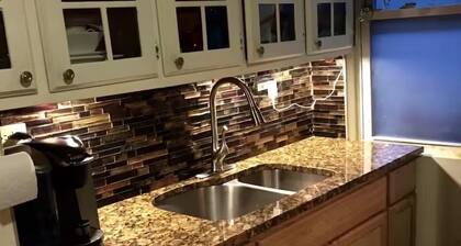 Cozy Studio Apartment