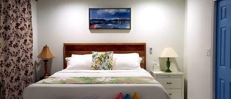 1 Schlafzimmer, Schreibtisch, Bügeleisen/Bügelbrett, Reisekinderbett