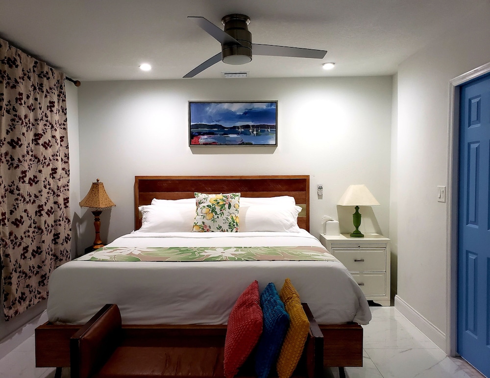 Adorable 1bed 1 Bath Guest House - Orlando, FL